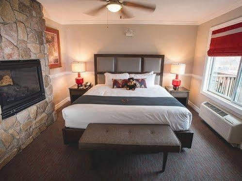 Minerals Hotel Vernon Bagian luar foto
